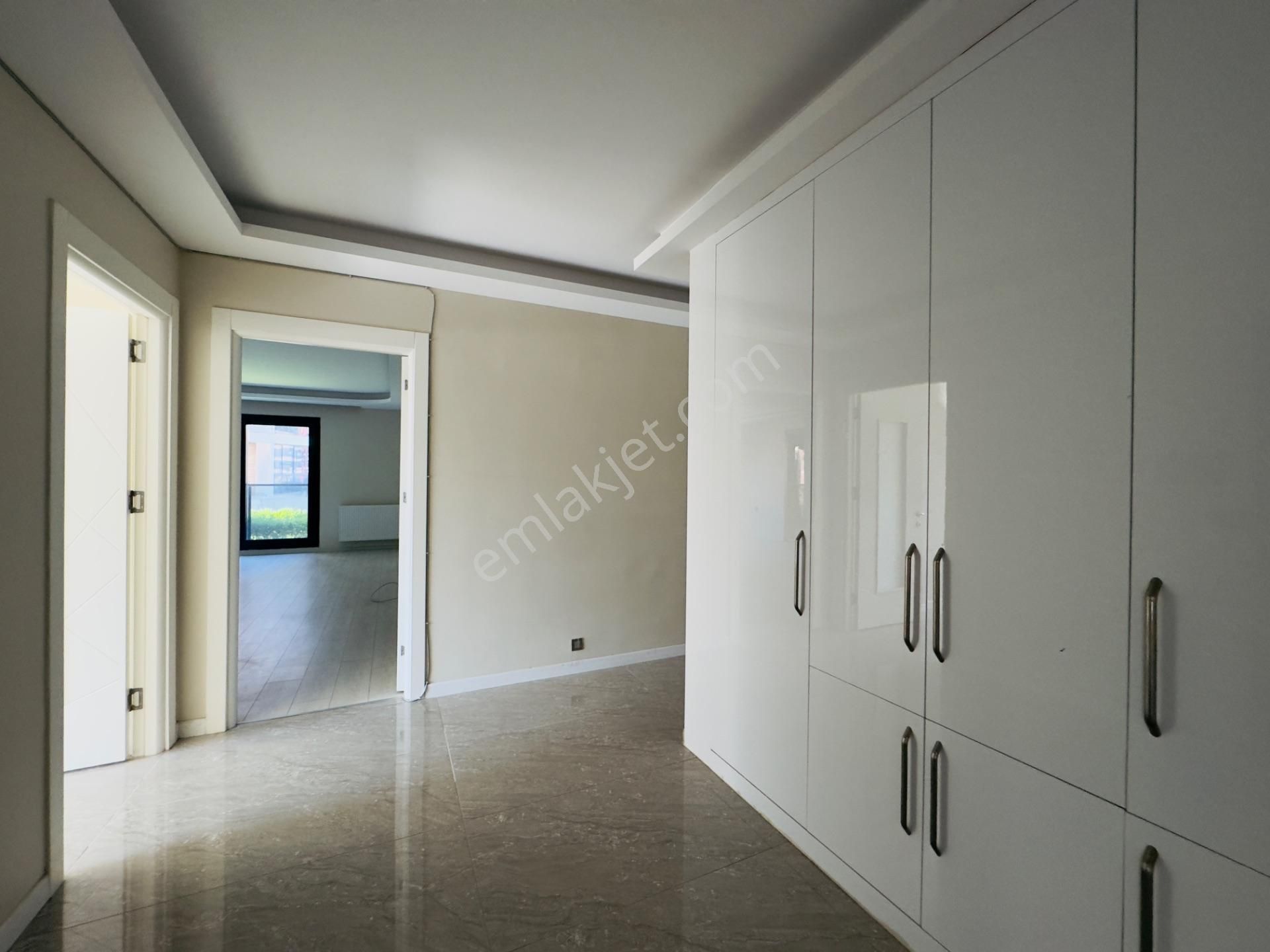 Flora Park Evleri Sitesinde 3+1 Bahçe Katı Kiralık Köşe Daire - Görsel 5