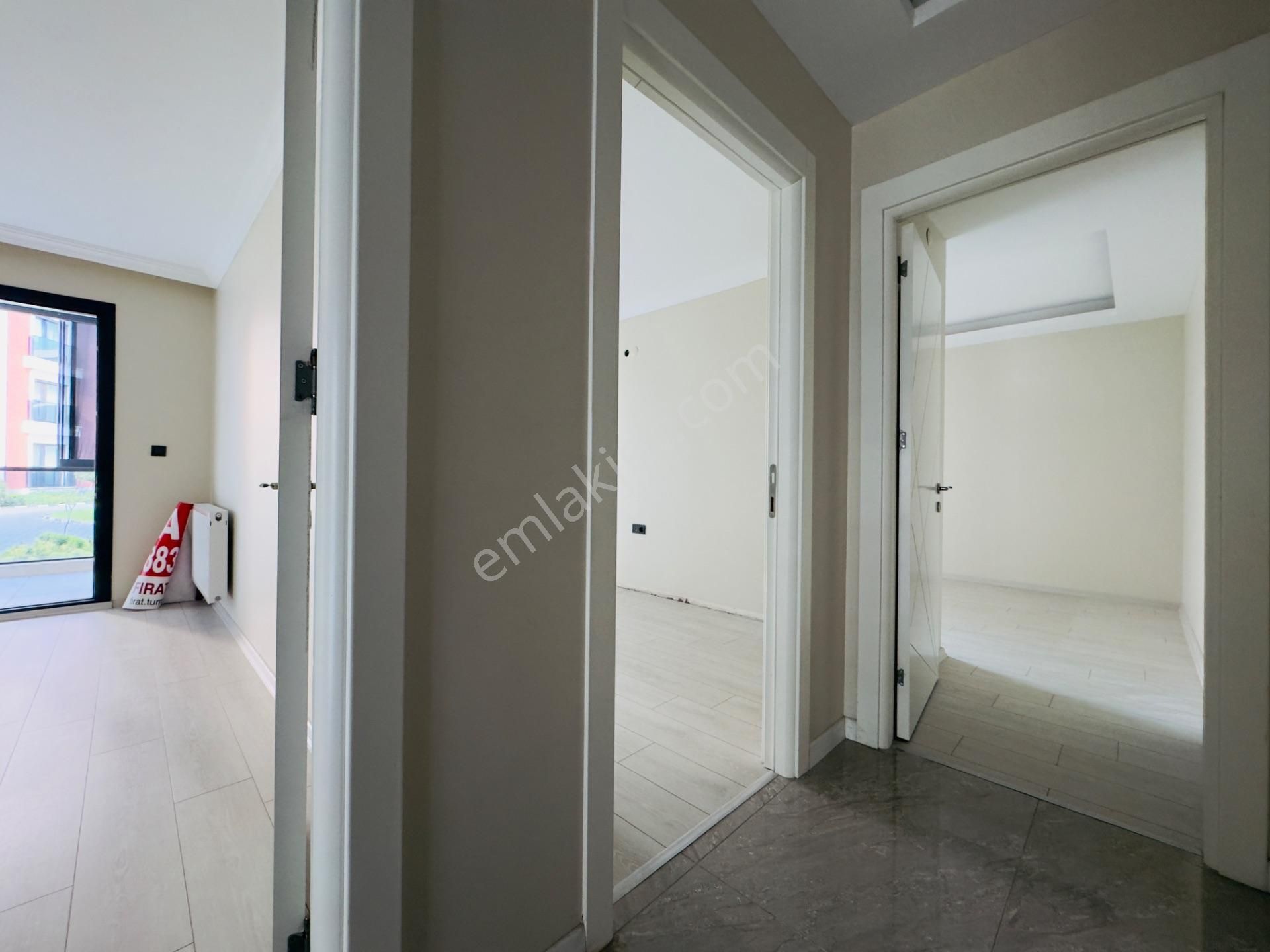 Flora Park Evleri Sitesinde 3+1 Bahçe Katı Kiralık Köşe Daire - Görsel 20