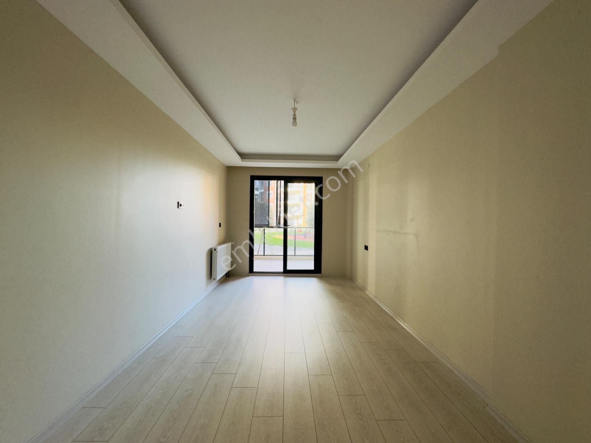 Flora Park Evleri Sitesinde 3+1 Bahçe Katı Kiralık Köşe Daire - Görsel 26