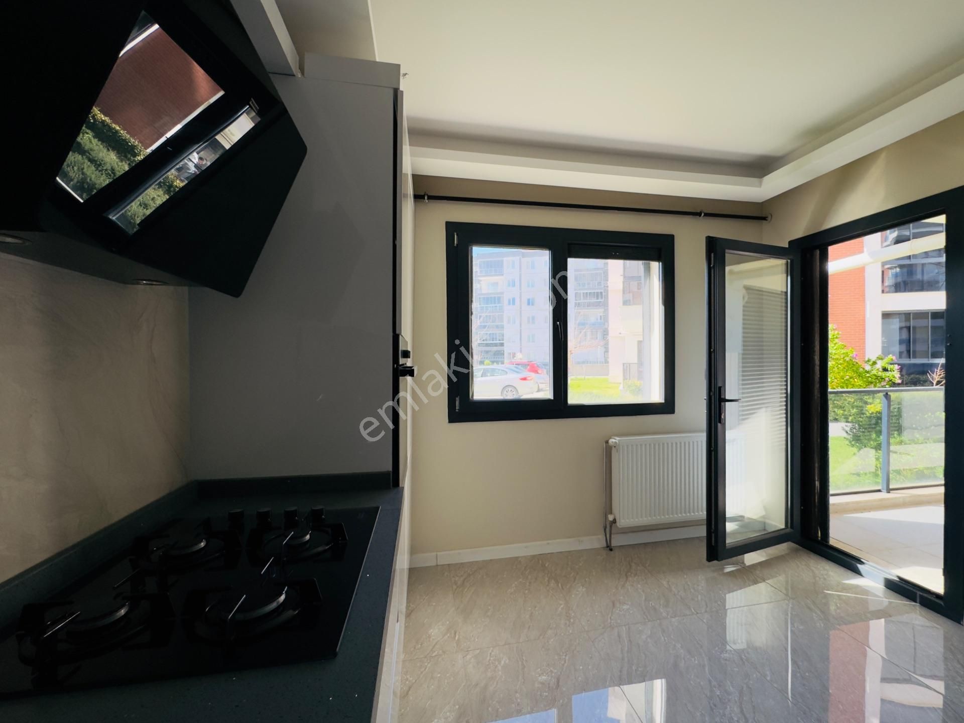 Flora Park Evleri Sitesinde 3+1 Bahçe Katı Kiralık Köşe Daire - Görsel 14