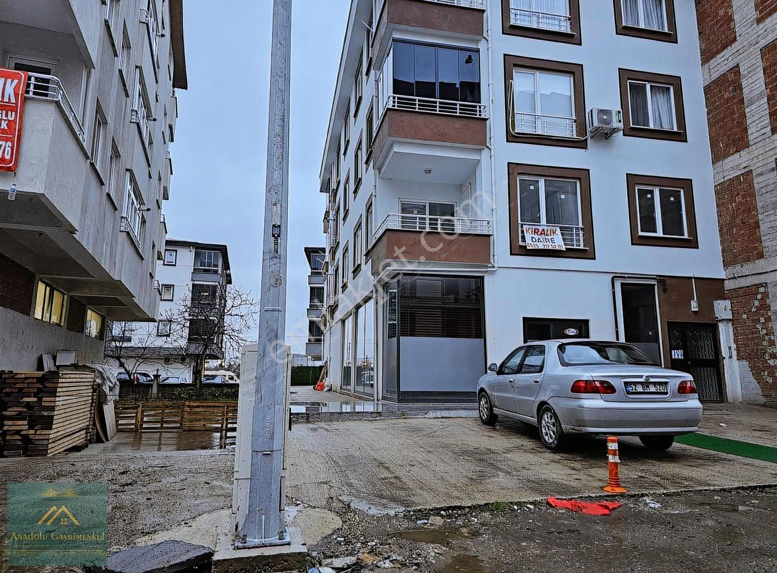 Anadolu'dan Cumhuriyet Mahallesi'nde Satılık İşyeri