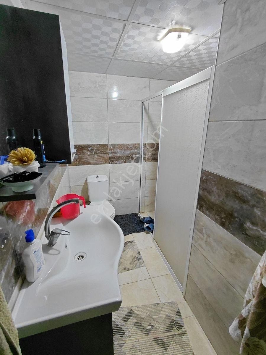 Satılık 2+1 Ferah Ve Kullanışlı Arakat Daire - Görsel 6