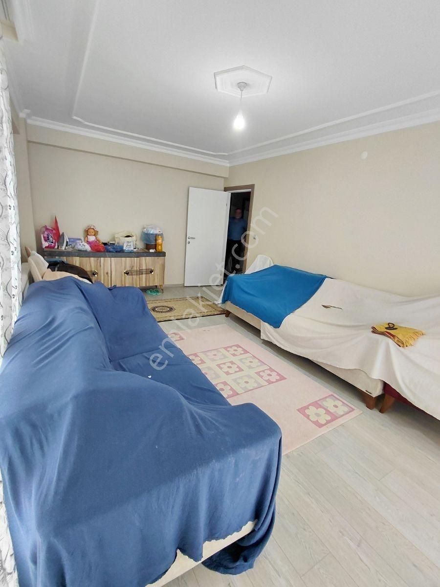 Satılık 2+1 Ferah Ve Kullanışlı Arakat Daire