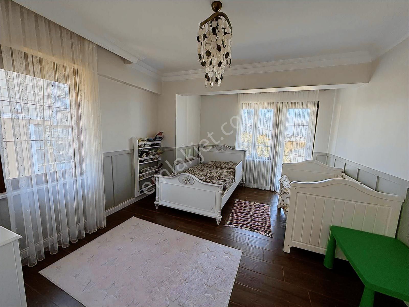 Serdivan Kemalpaşa Mahallesi Satılık 4+1. Villa - Görsel 2