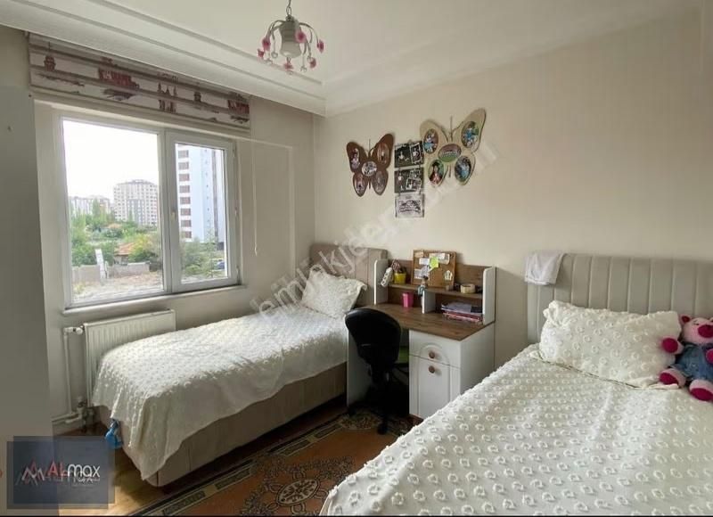 Mihtatpaşa Mahlesinde 3+1 Satlık Kombili Daire - Görsel 5