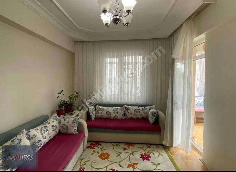 Mihtatpaşa Mahlesinde 3+1 Satlık Kombili Daire - Görsel 13