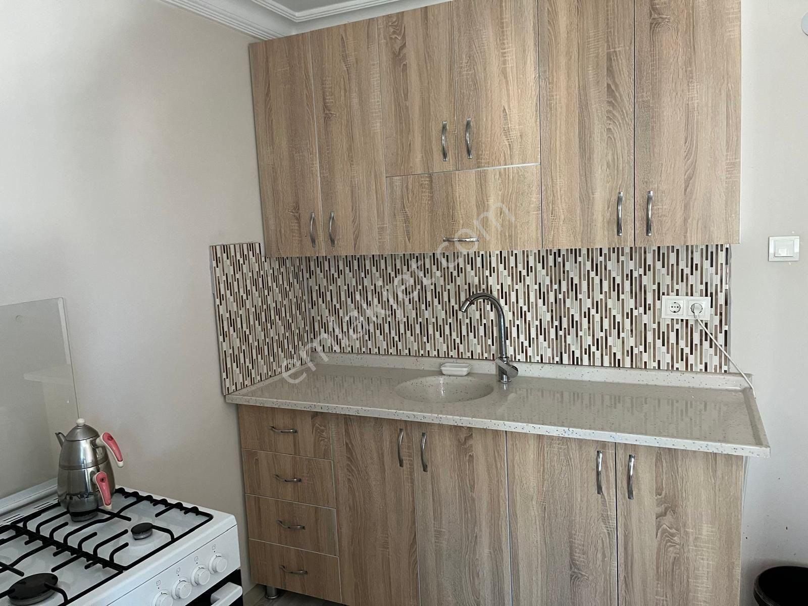 Yenibaraj Mahallesinde 2+1 Eşyalı Kiralık Daire – Merkezi Konum