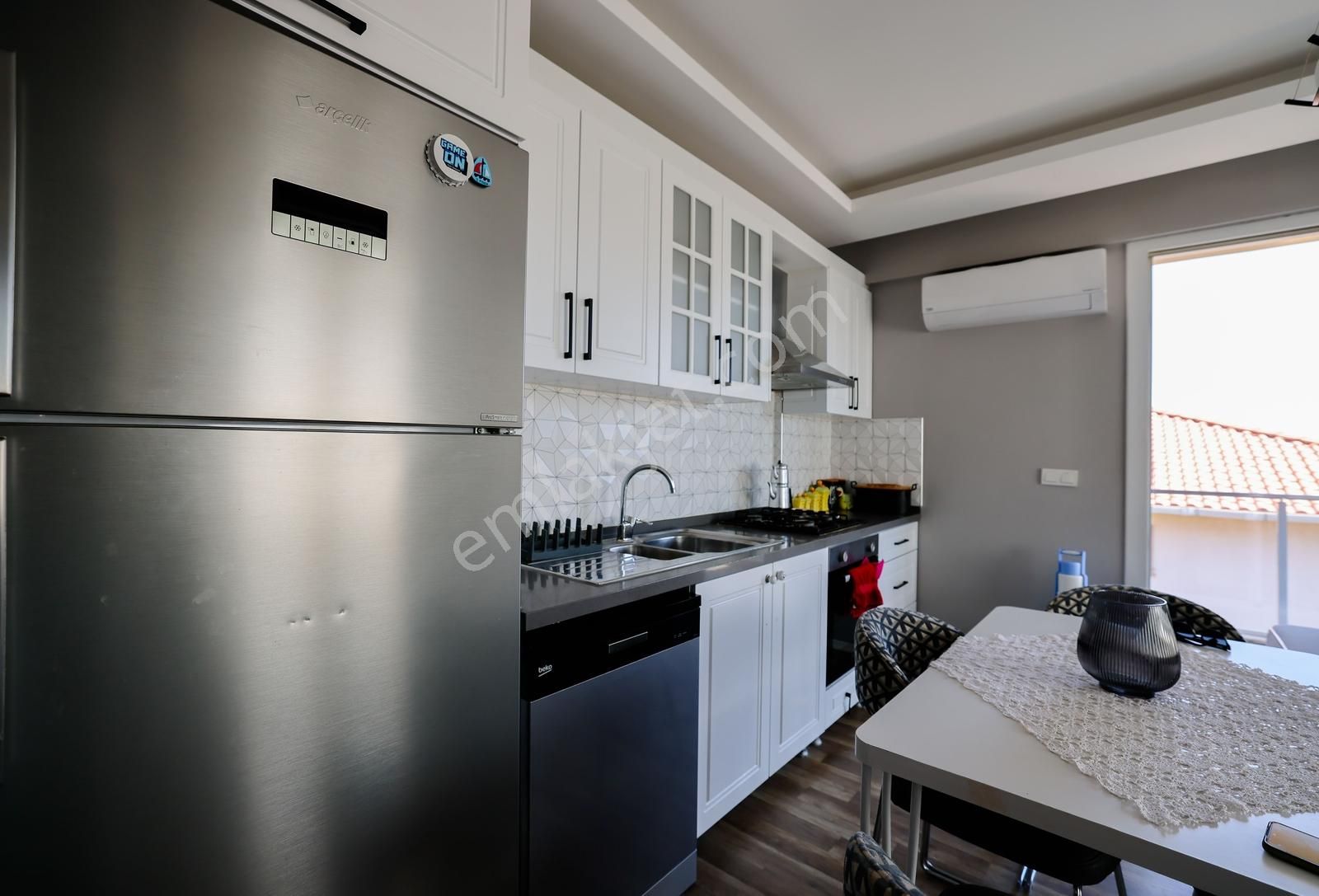 Foça Yenibağarası Mah.eşyalı Kiralık 2+1 Daire - Görsel 6