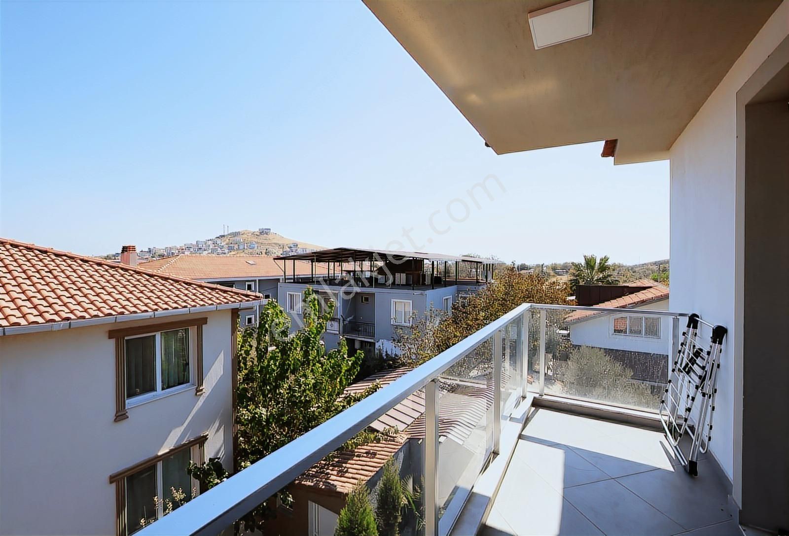 Foça Yenibağarası Mah.eşyalı Kiralık 2+1 Daire - Görsel 16