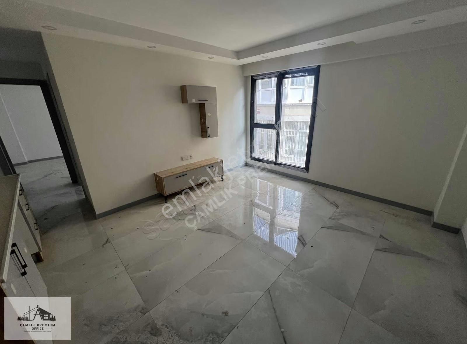 Şehir Merkezinde Ferah Ve Kullanışlı, Balkonlu 2+1 Eşyasız Daire - Görsel 2