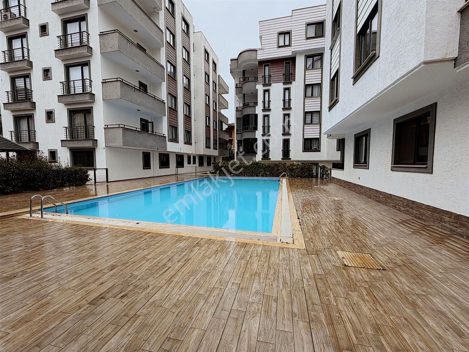 Expert'ten Balat'ta Satılık 4+1 Bahçe Dubleks 215m² - Görsel 11