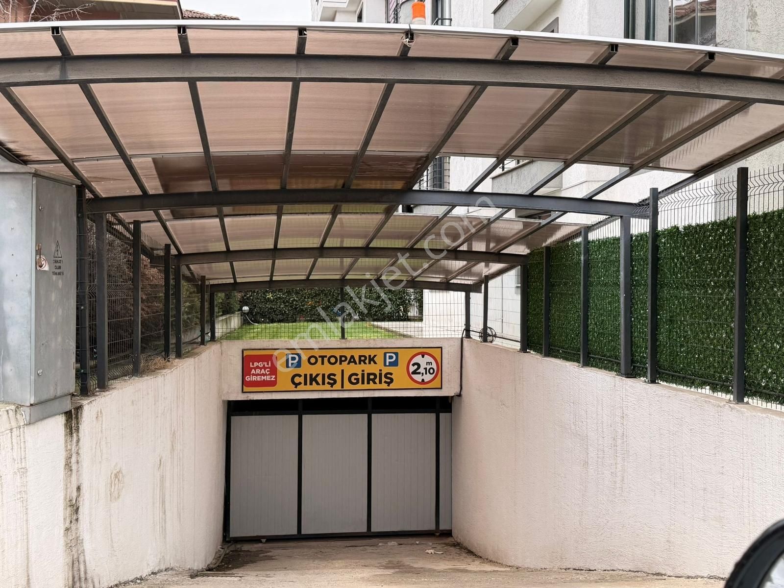 Expert'ten Balat'ta Satılık 4+1 Bahçe Dubleks 215m² - Görsel 14