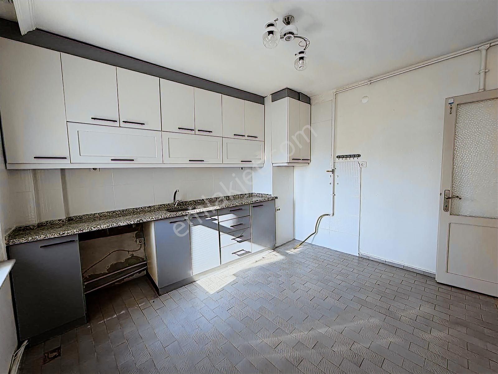 3+1 Kiralık 160 M2 Arakat Daire