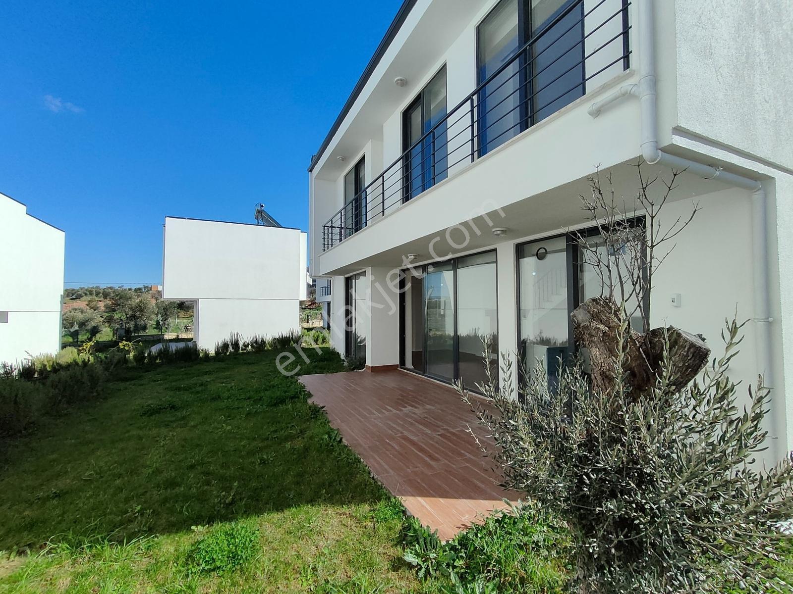 Gömeç Keremköy'de Havuzlu Site İçerisinde 3+1 Satılık Villa - Görsel 19