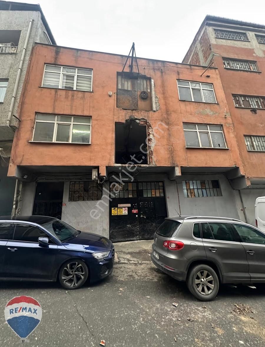 Gaziosmanpaşa Merkez Mahallesinde Kiralık 180 M² İmalathane.