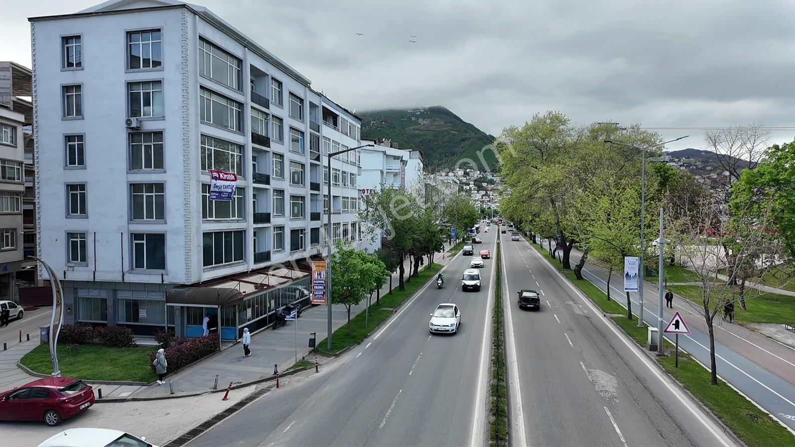 Ordu Şehir Merkezinde Köşe Bina Deniz Manzaralı 2 Katlı - Görsel 6