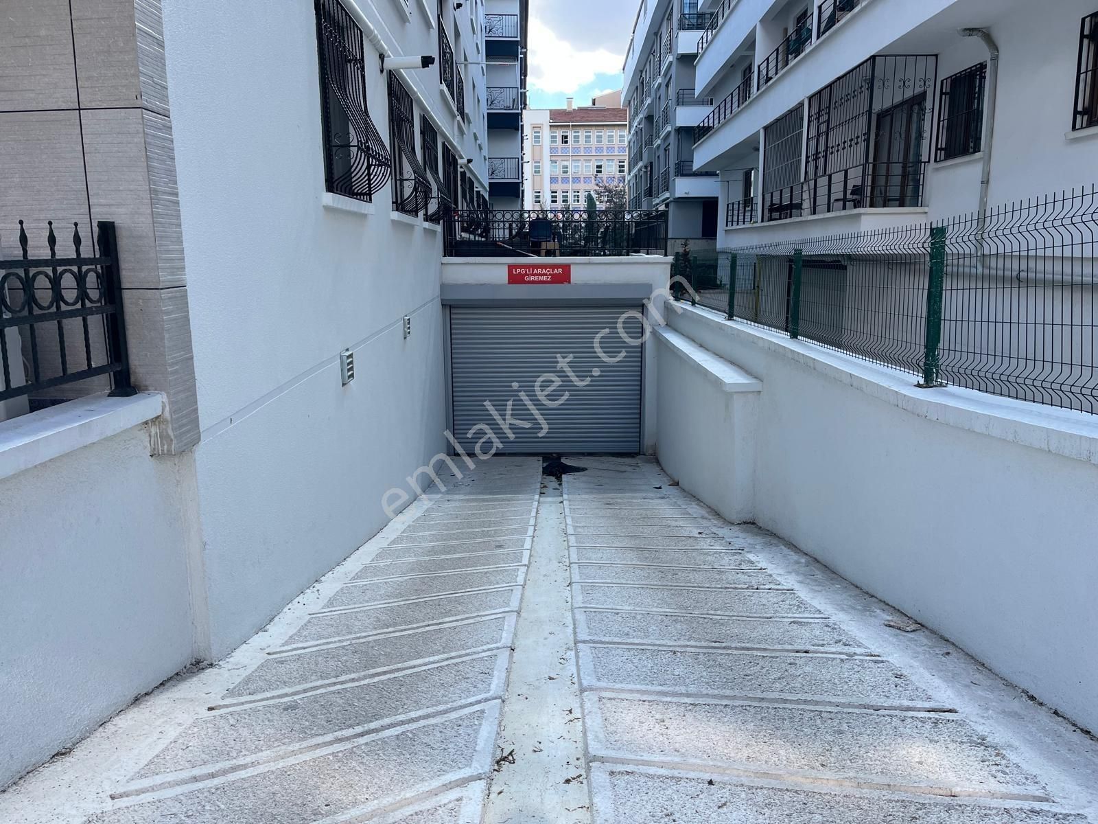 Sbell'den Başkent Hastanesi Yakını Yeni Binada 2.katta Lüks 1+1 - Görsel 12