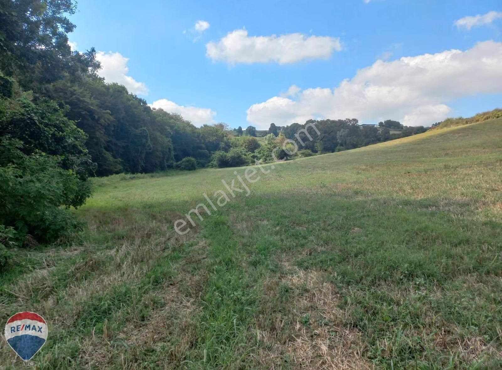 Remax Mavi Erol Çekcan Dan B.hataplıda 2.161 M2 Satılık Arazi