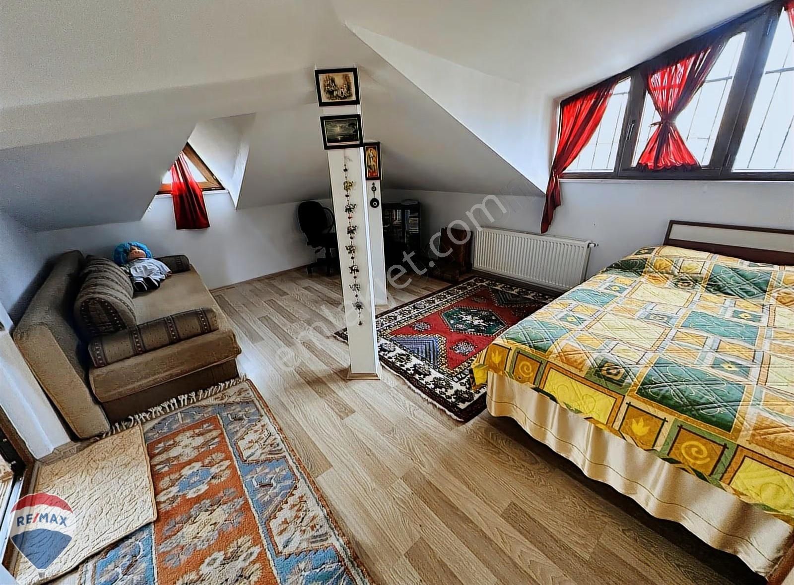 Serdivan Beşköprü Mah. Göl Manzaralı Satılık 180m² Dubleks Daire - Görsel 2