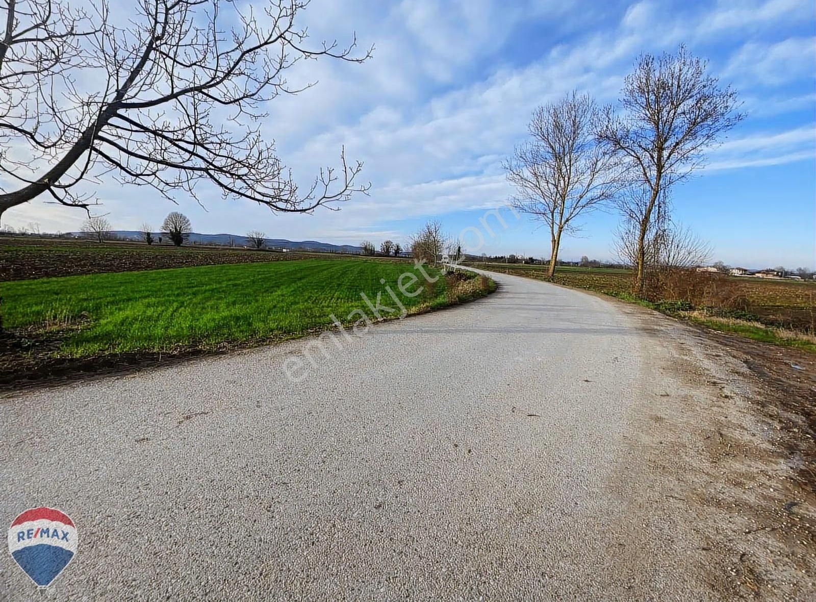 Remax Maviden Hem Yatırımlık,hem Hobi,hem De Konteynerlik