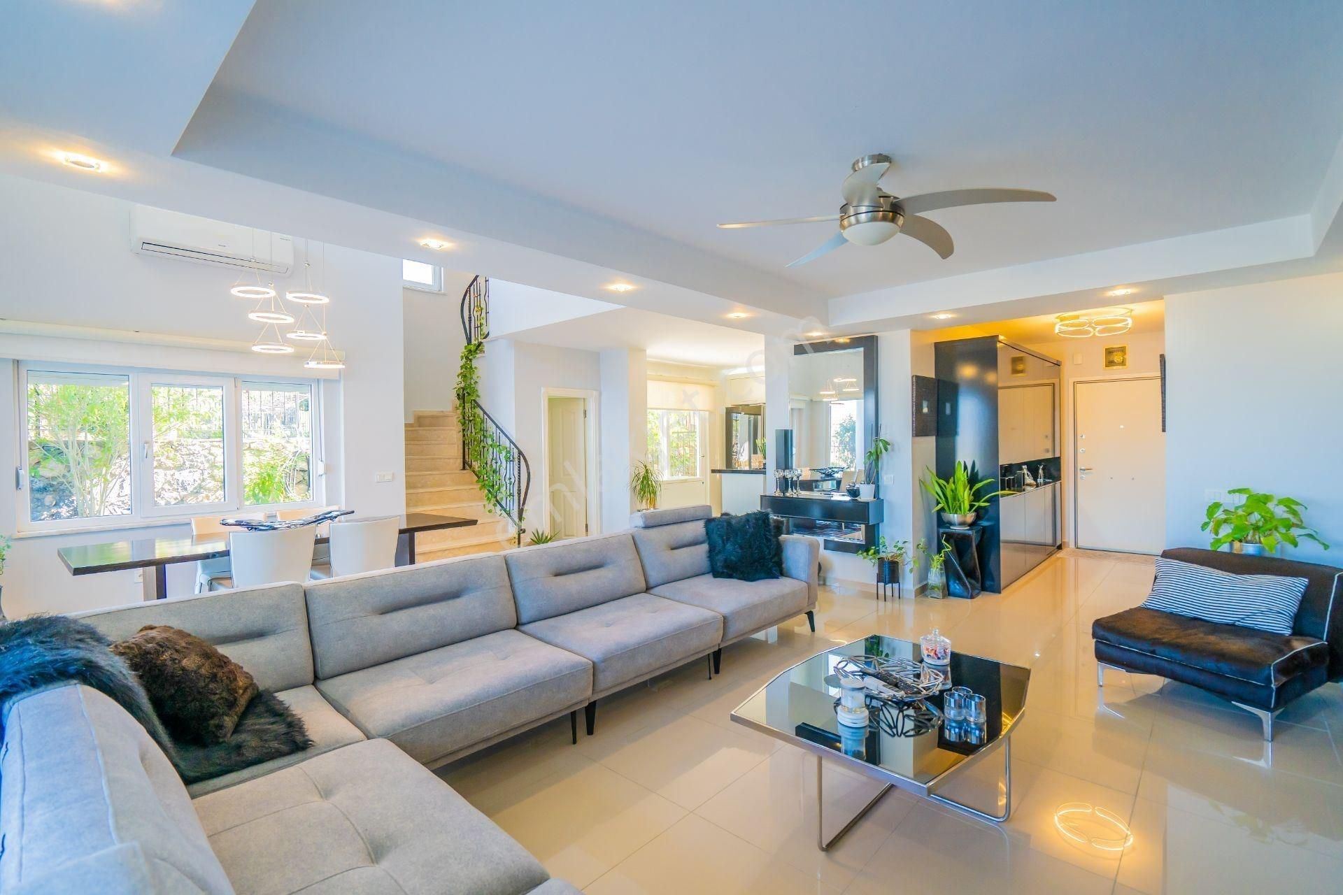 Alanya Kargıcak’ta Panoramik Manzaralı Satılık Lüks Villa - Görsel 5