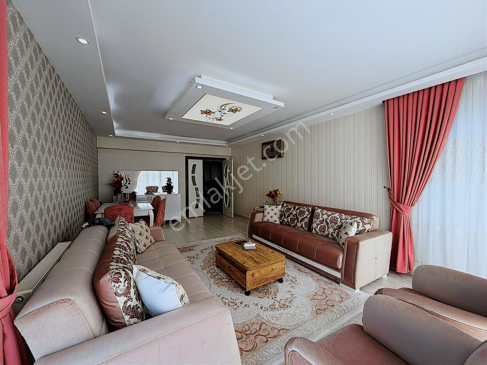 Mehmet Zengin'den Lüks Sitede Teras Balkonlu 17.kat 4+1 Daire - Görsel 2