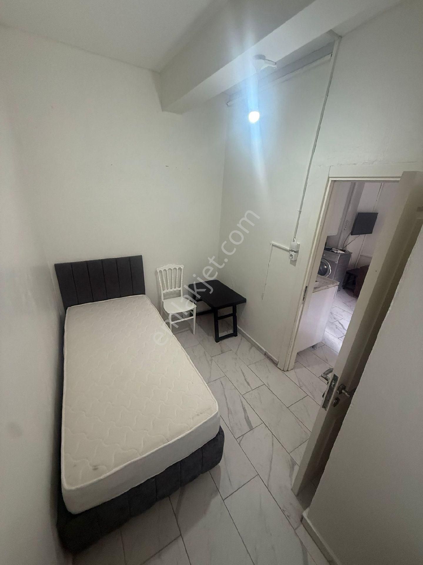 Güzelyalı Mahallesinde 2+1 Tertemiz Site İçerisinde Eşyalı Kiralık Daire - Görsel 9