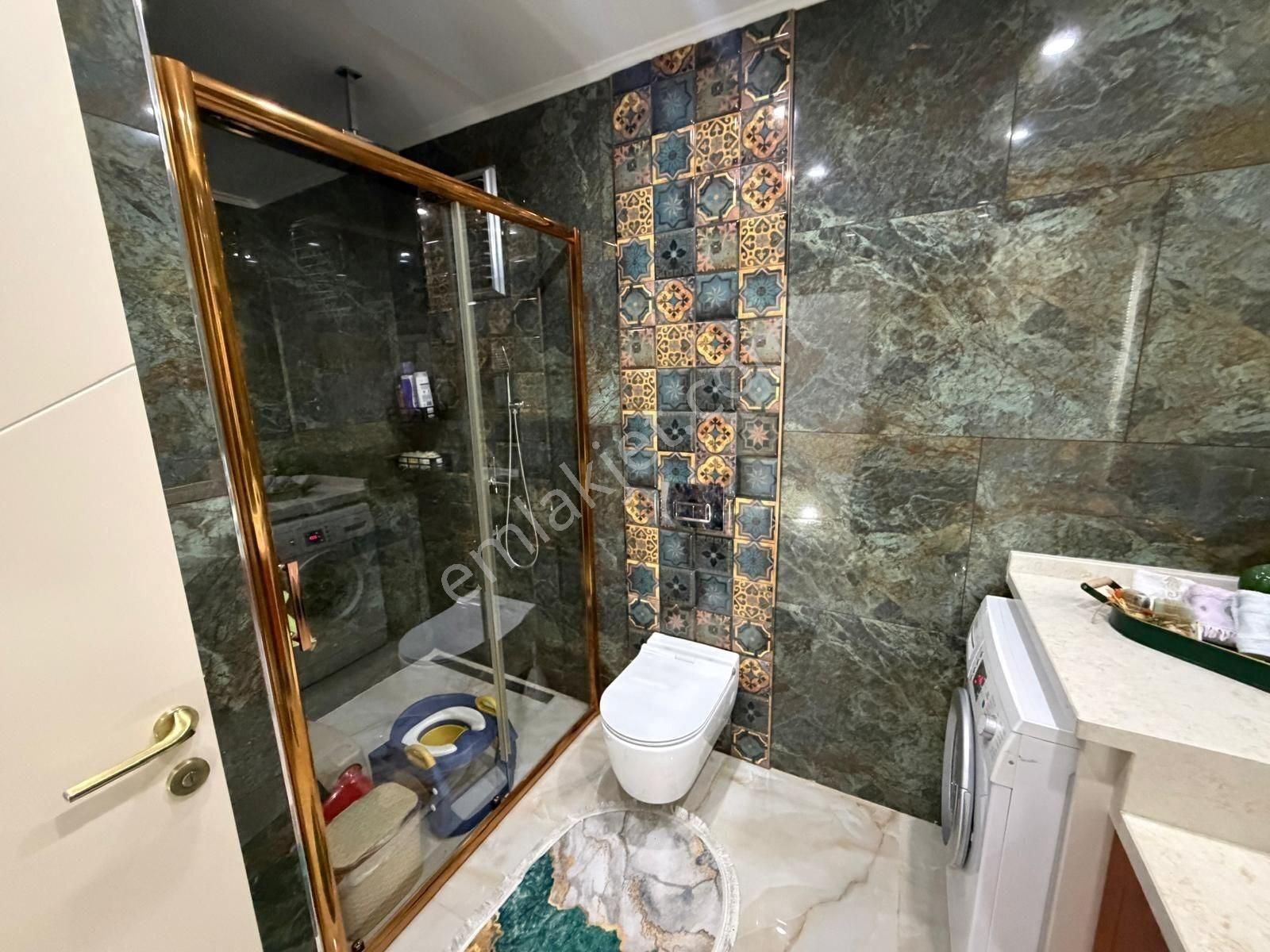 Beylikdüzü Marmara Mahallesinde 3+1 155 M2 İçi Bakımlı Satılık Daire Oturuma Hazırdır - Görsel 29