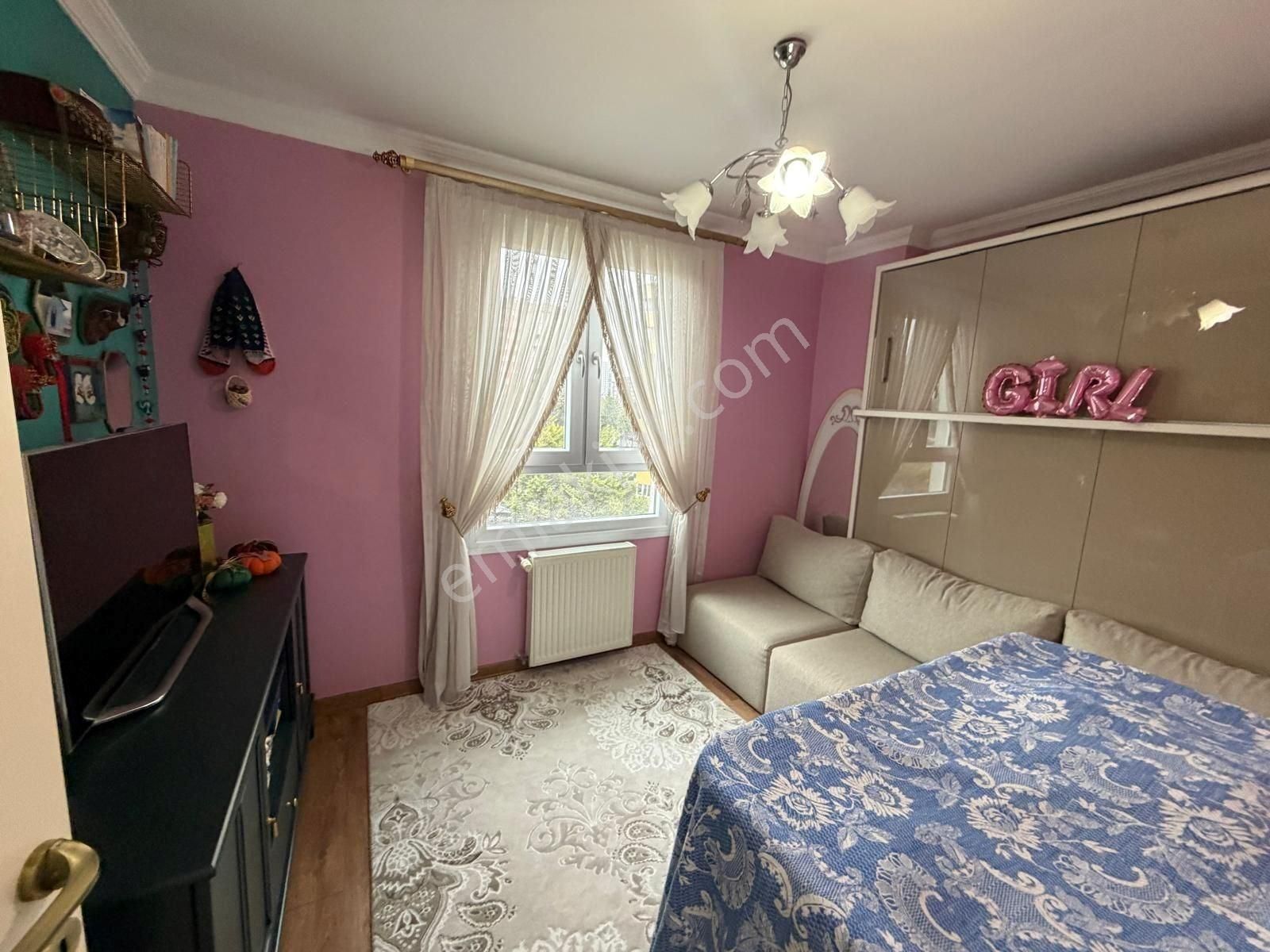 Beylikdüzü Marmara Mahallesinde 3+1 155 M2 İçi Bakımlı Satılık Daire Oturuma Hazırdır - Görsel 3