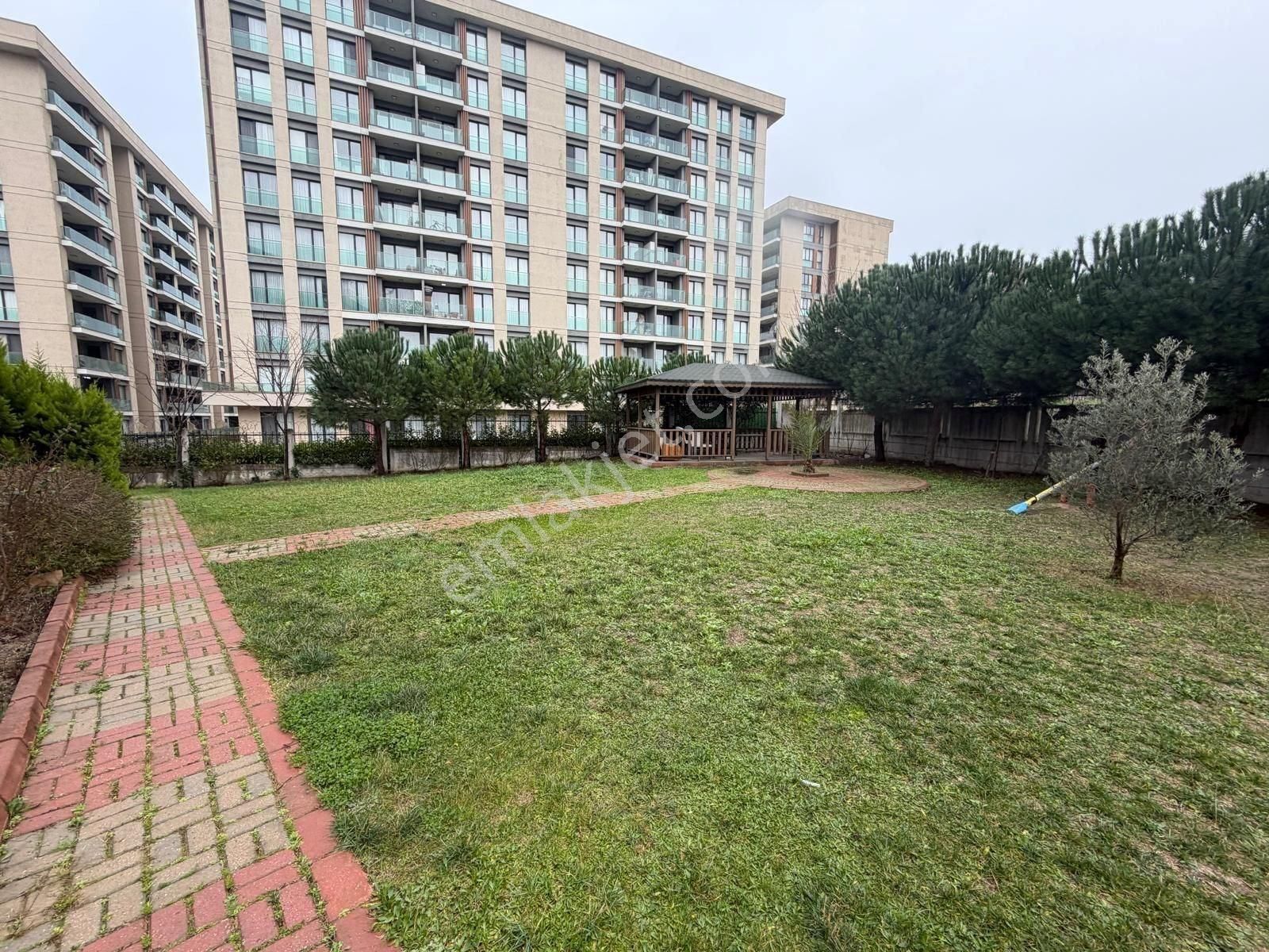 Beylikdüzü Marmara Mahallesinde 3+1 155 M2 İçi Bakımlı Satılık Daire Oturuma Hazırdır - Görsel 34