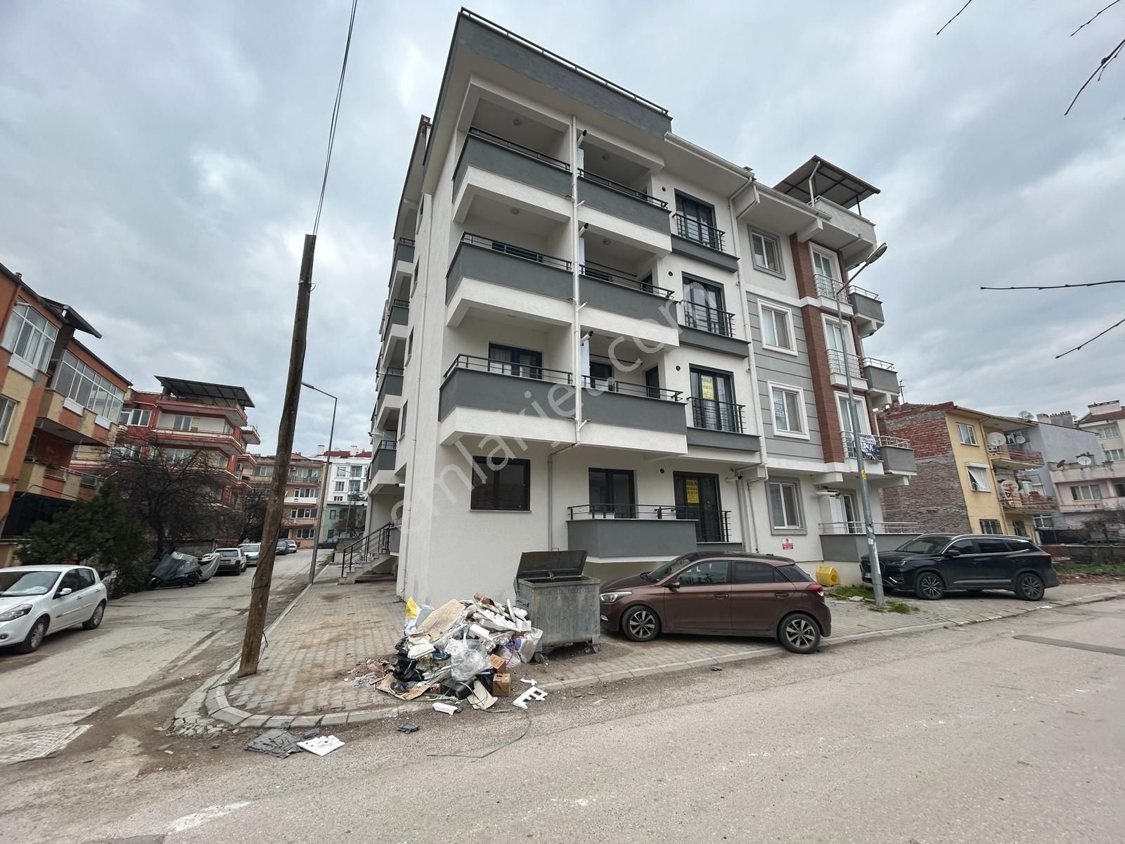 Hega İnvest-nef Ve İzmir Yoluna Çok Yakın Eşyalı Sıfır 1+1 Daire - Görsel 3