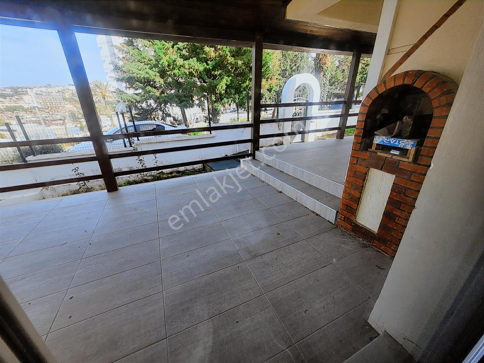 Kuşadası Plaja 400 M Doğalgazlı Eşyalı - Görsel 21