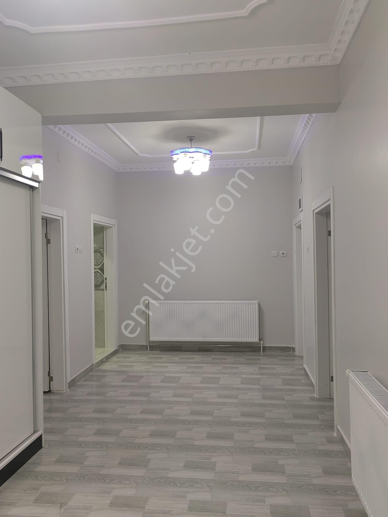 Akçay Emlak'tan Akşehir Salı Pazarı Civarında Komple Bakımlı Müstakil Tadında Kiralık 2+1 Daire - Görsel 23