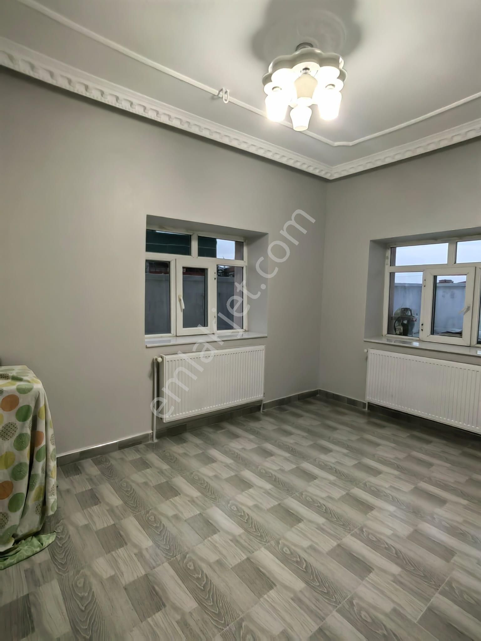 Akçay Emlak'tan Akşehir Salı Pazarı Civarında Komple Bakımlı Müstakil Tadında Kiralık 2+1 Daire - Görsel 26