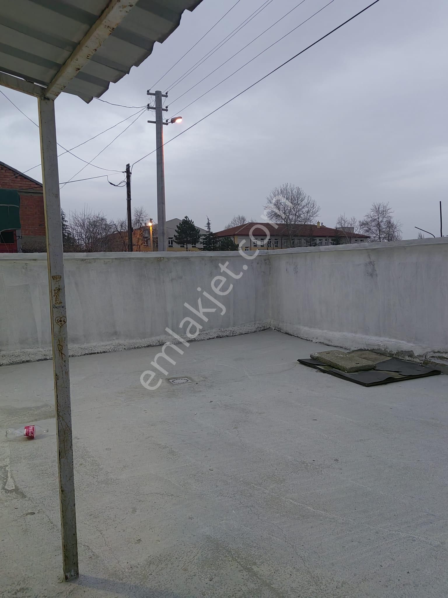 Akçay Emlak'tan Akşehir Salı Pazarı Civarında Komple Bakımlı Müstakil Tadında Kiralık 2+1 Daire - Görsel 7