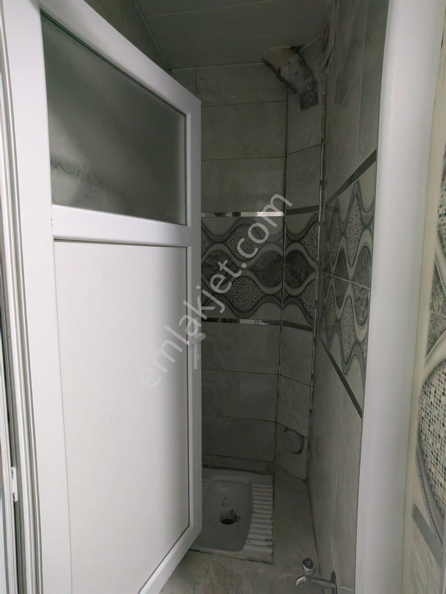 Akçay Emlak'tan Akşehir Salı Pazarı Civarında Komple Bakımlı Müstakil Tadında Kiralık 2+1 Daire - Görsel 16