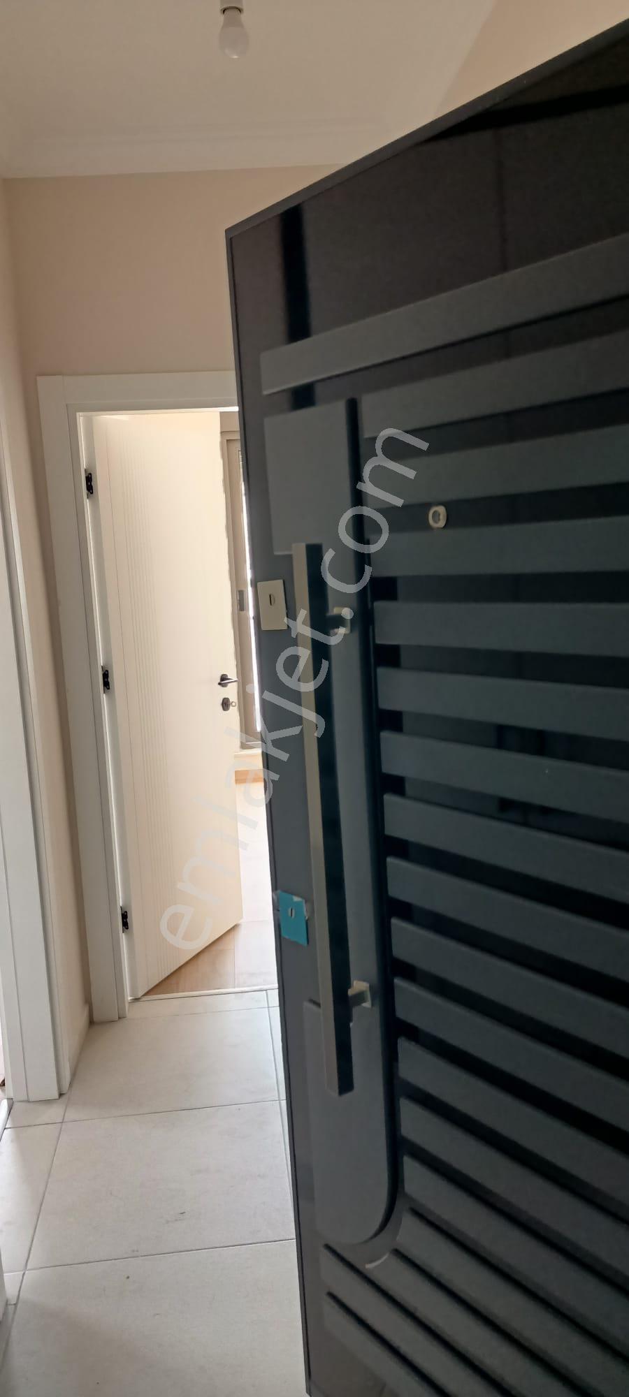 Antalya Kumluca Temeleğitim Mah.de Kiralık 2+0 Ayrı Mutfak Daire - Görsel 8