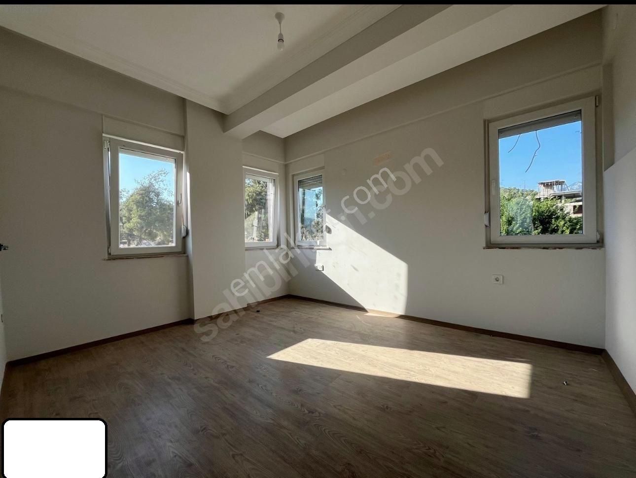 Antalya Kumluca Temeleğitim Mah.de Kiralık 1+1 Daire - Görsel 12