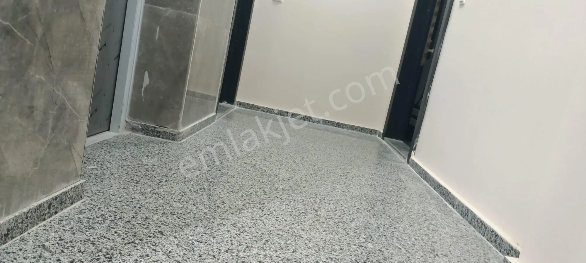 Antalya Kumluca Temeleğitim Mah.de Kiralık 2+0 Ayrı Mutfak Daire - Görsel 5