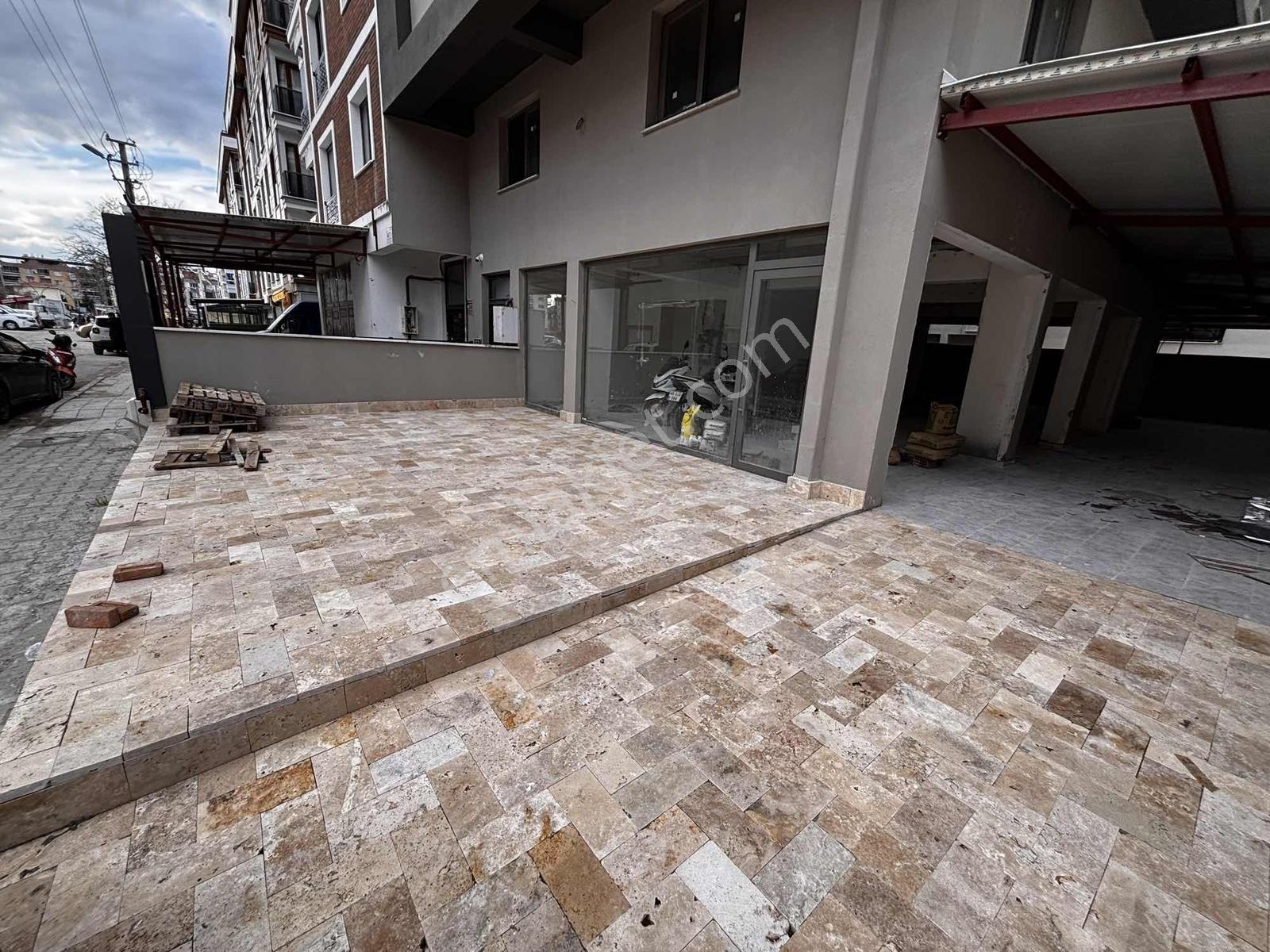 Nil Gayrimenkulden Y.mah Kiralık 180m2 Dükkan - Görsel 4