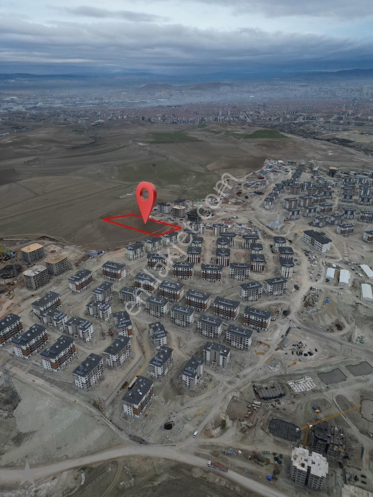 Yenipeçenek 1.50 Emsalde Toki Konutları Dibinde Satılık Arsa - Görsel 4