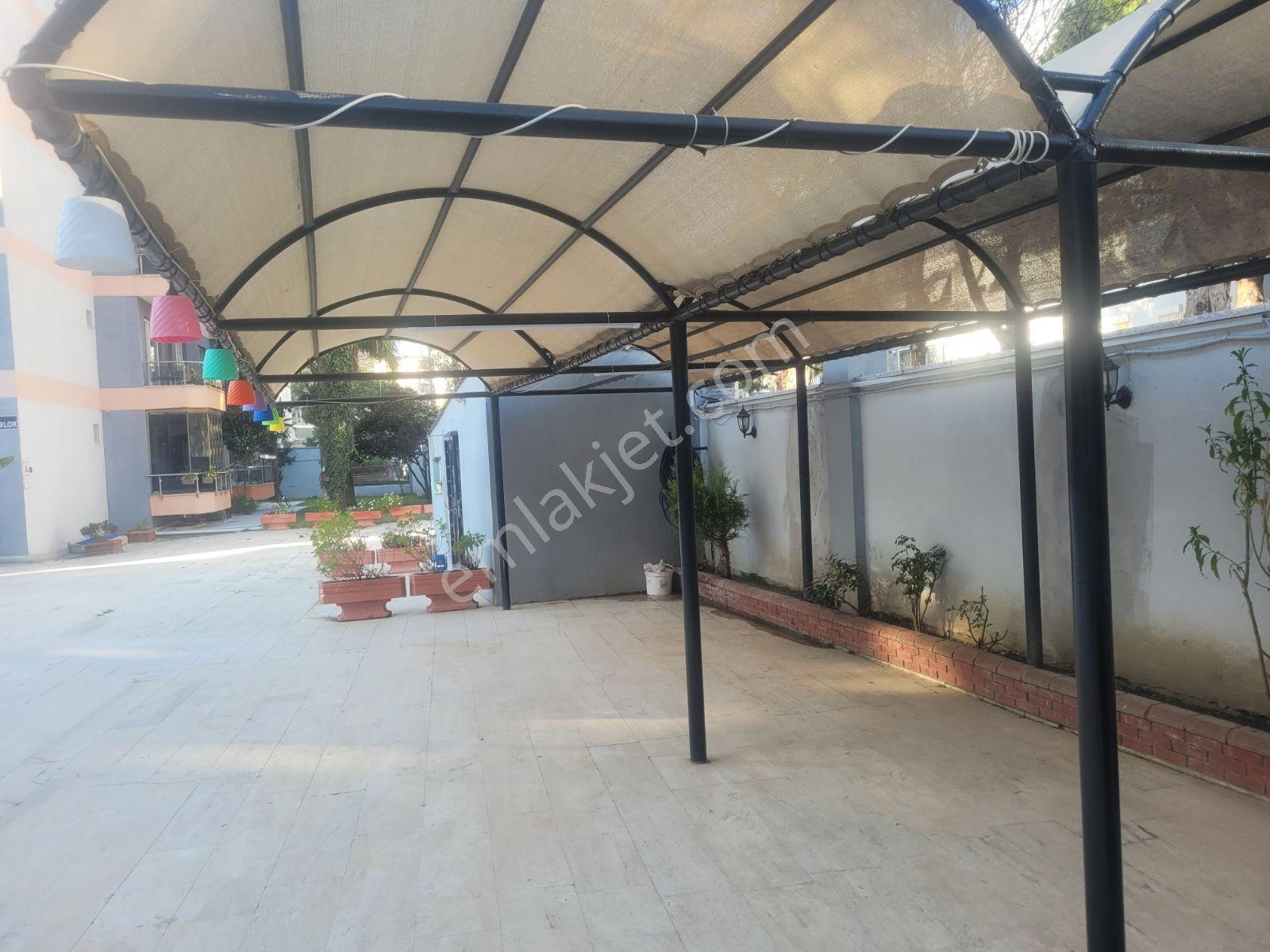 Kusadası'nda Havuzlu Güvenlikli Eşyalı Daire - Görsel 6