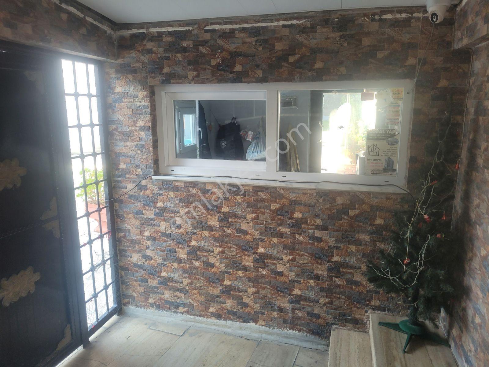 Kusadası'nda Havuzlu Güvenlikli Eşyalı Daire - Görsel 4