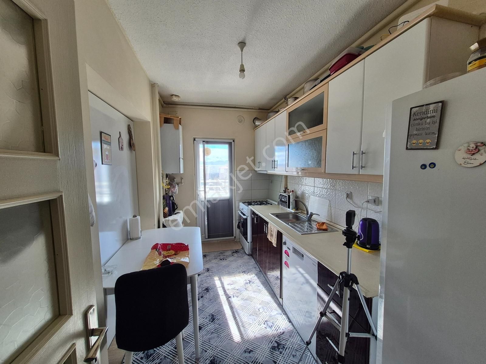 İlbey // Şuhut Tokiler'de Arakat "içi Yapılı" 2+1 Daire