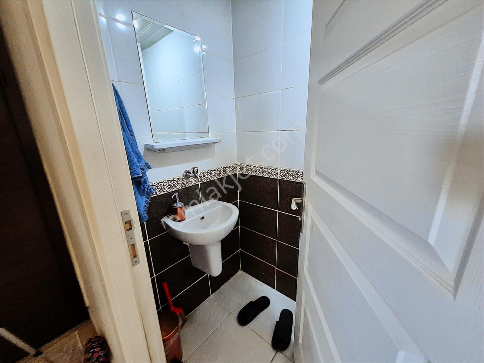 İlbey // Şuhut Tokiler'de Arakat "içi Yapılı" 2+1 Daire - Görsel 32