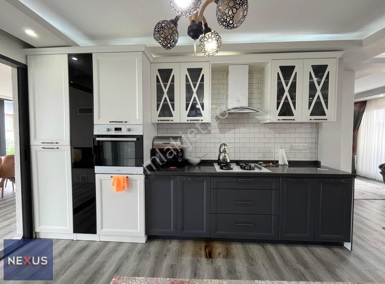 Tekirdağ Saray Satılık Üç Katlı Müsatkil Villa Sıfır Ayarında - Görsel 17