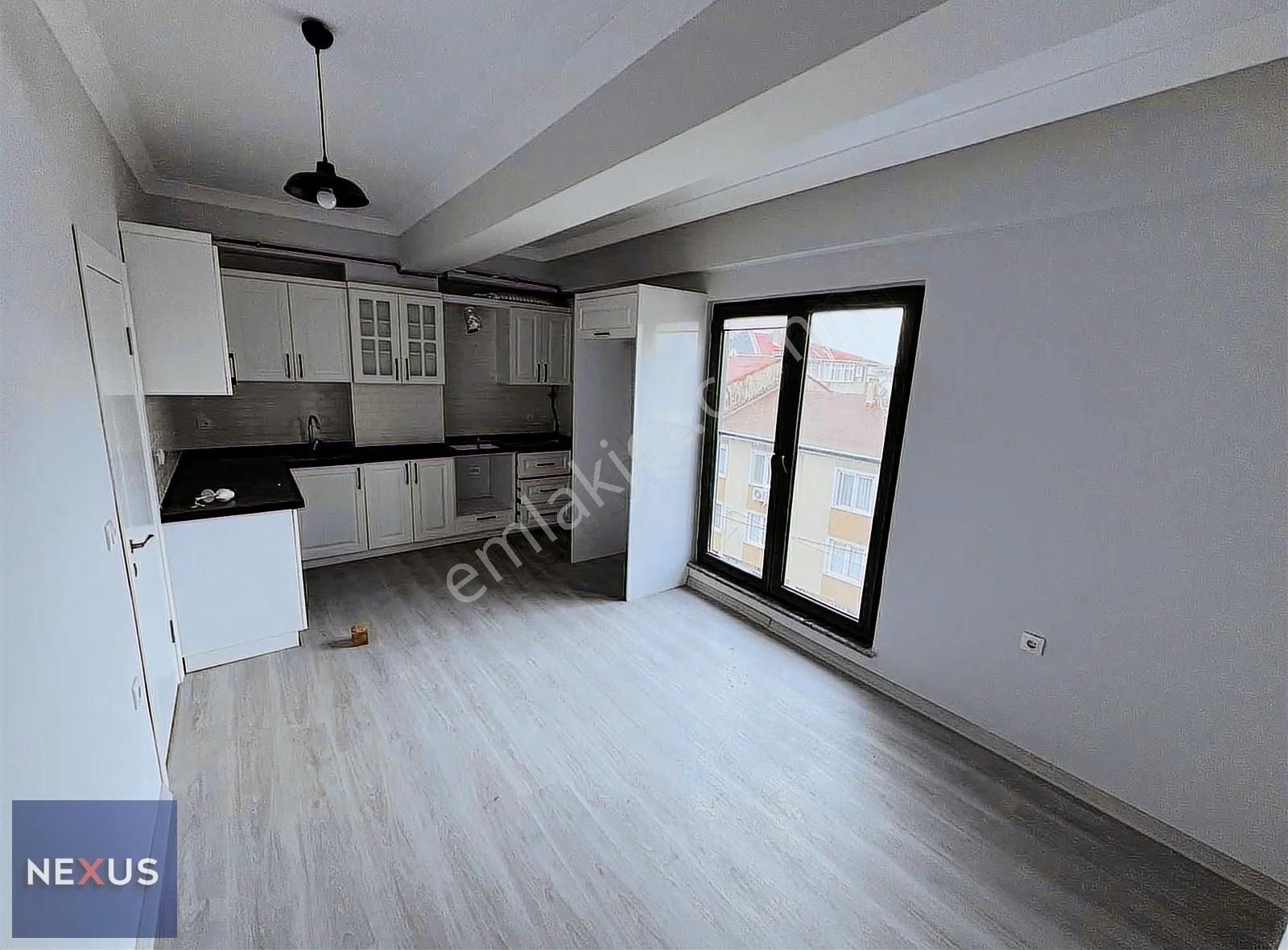 Sultanbeyli Hamidiye Mahallesin'de Kiralık 2+1 Üst Dublex Daire - Görsel 8