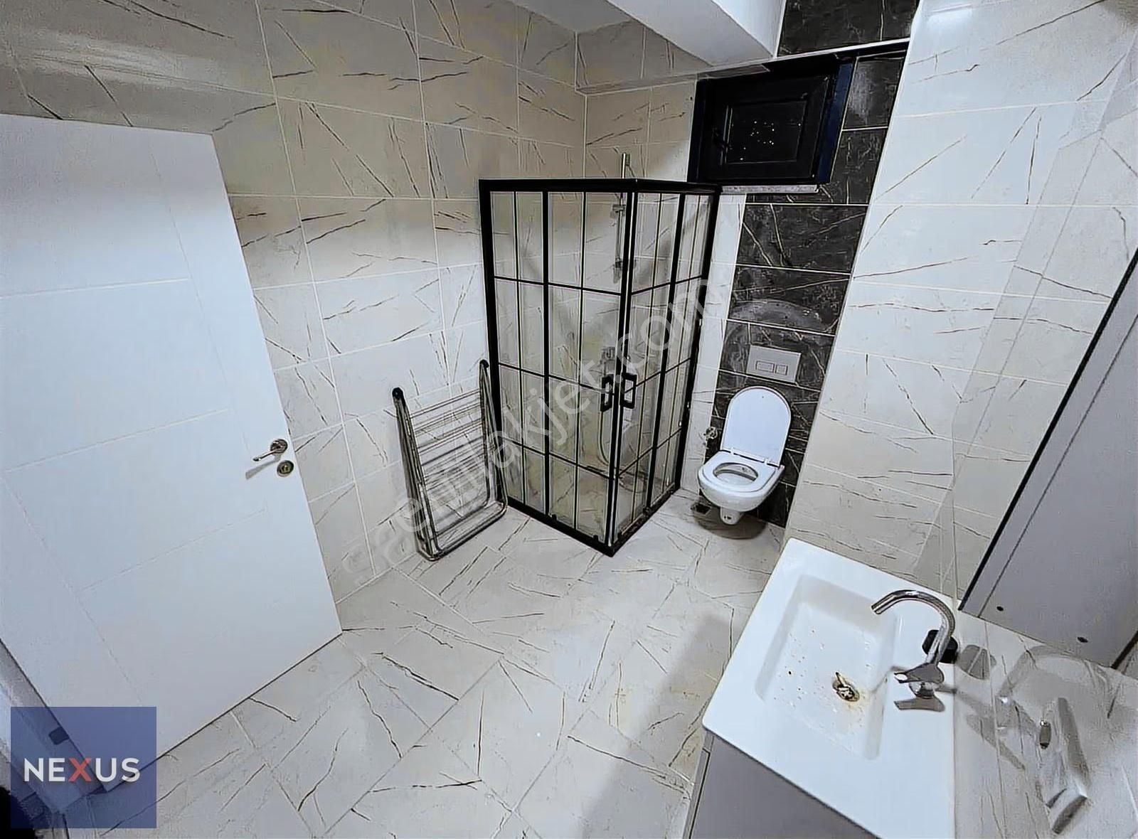 Sultanbeyli Hamidiye Mahallesin'de Kiralık 2+1 Üst Dublex Daire - Görsel 3