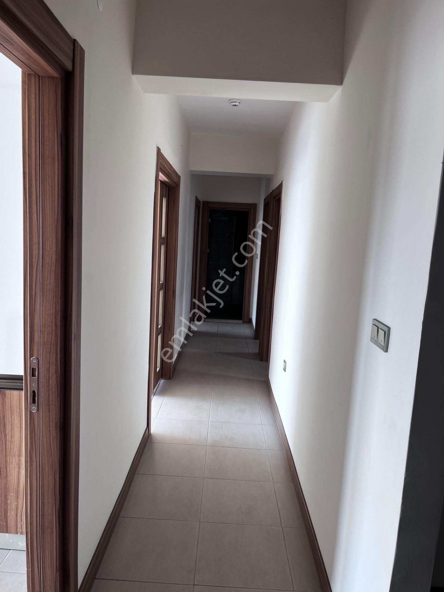 C21 Cius; Hastane Toki De Asansörlü Ferah 3+1 Kiralık Daire - Görsel 6