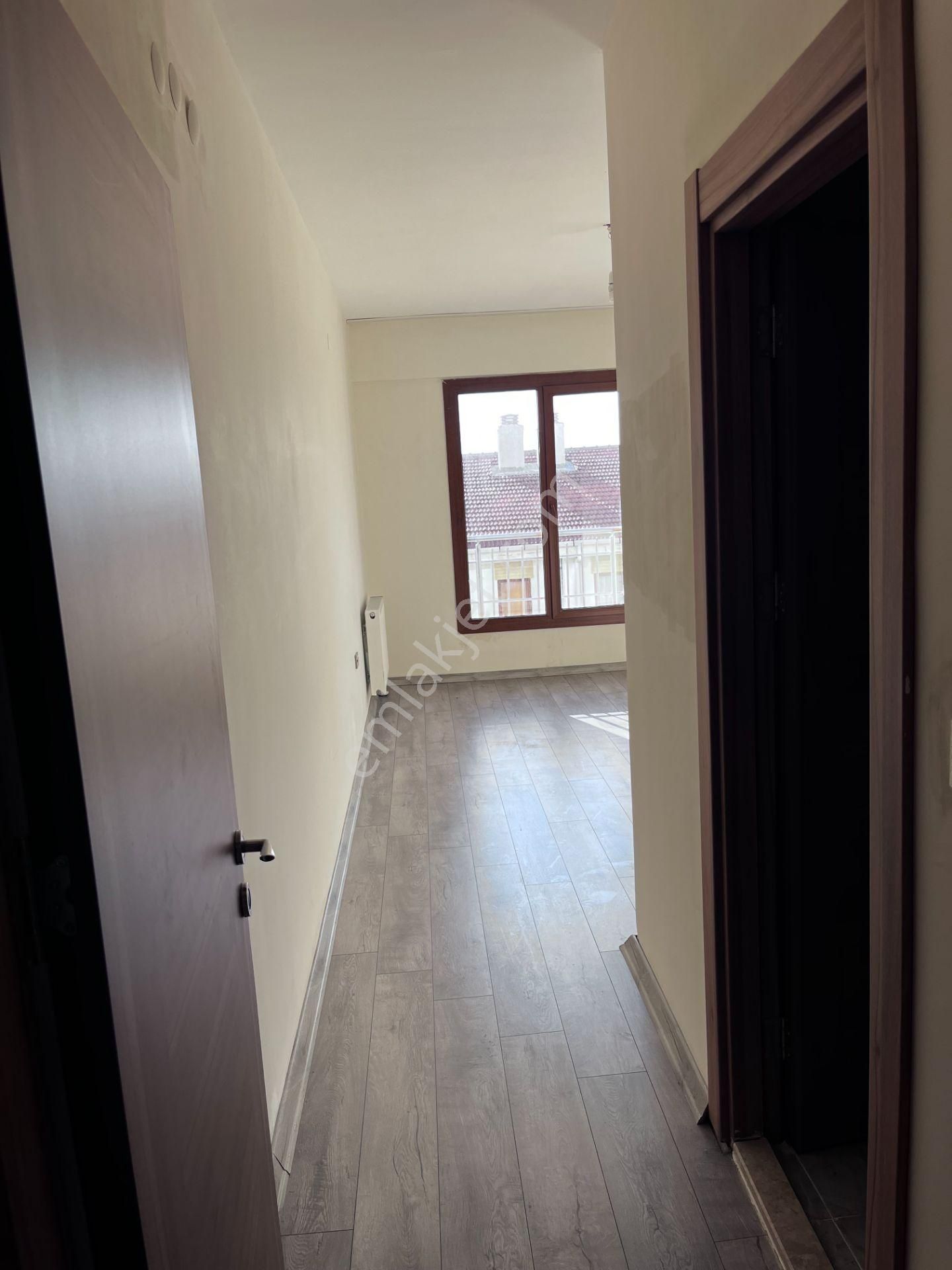 C21 Cius; Hastane Toki De Asansörlü Ferah 3+1 Kiralık Daire - Görsel 22